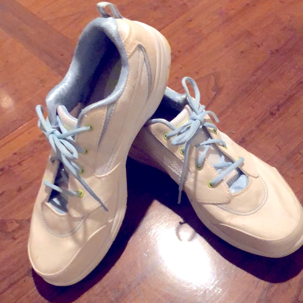RYKA athletic shoes